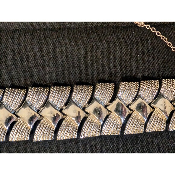 Vintage Coro Silver Tone Bracelet Bow Tie Design 15 Sections 7.25"L w Chain - Picture 3 of 15